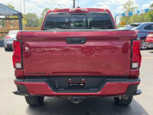 Used 2024 Chevrolet Colorado LT w/ LT Convenience Package II AWD/4WD image 8