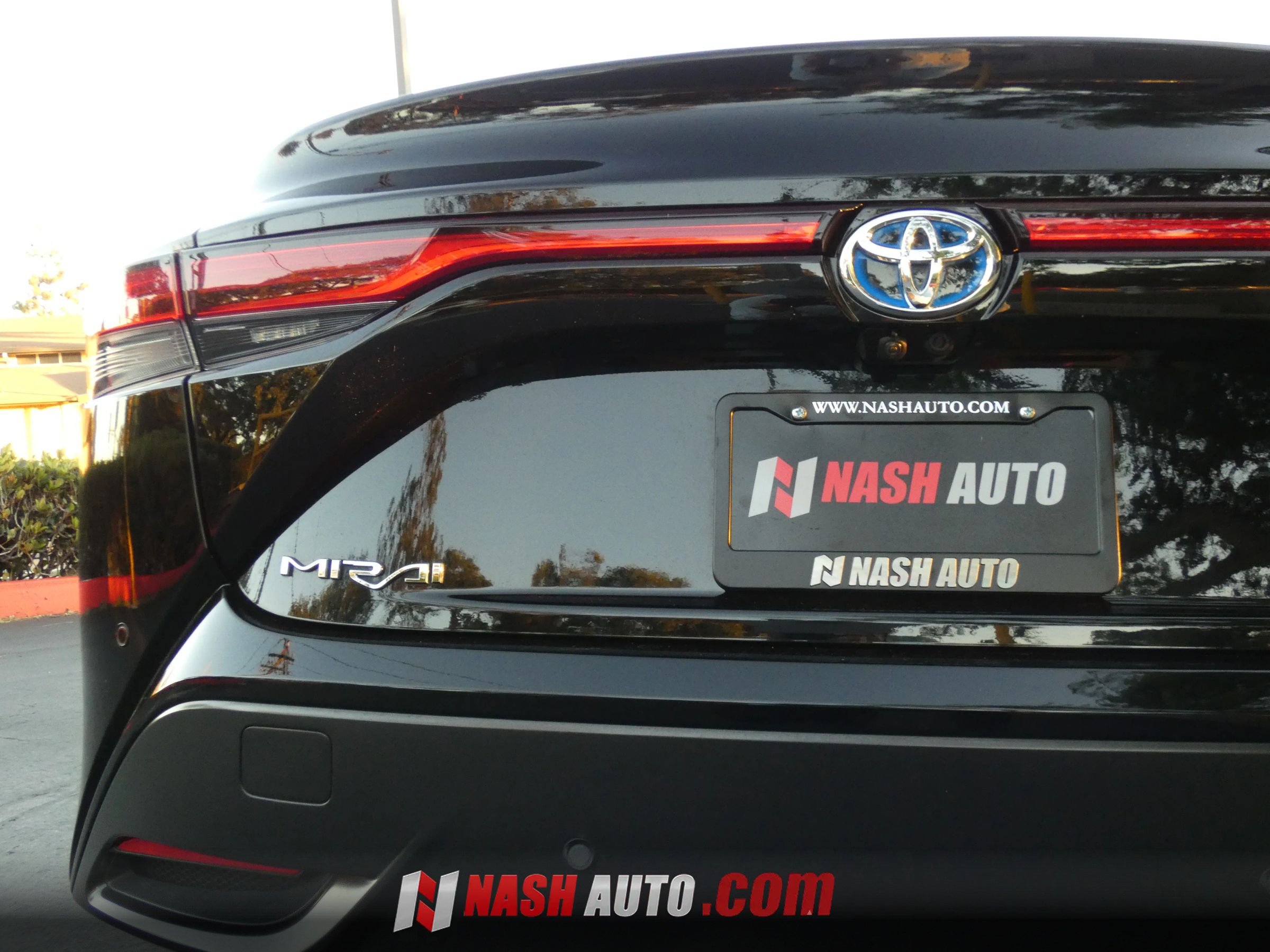 Used 2021 Toyota Mirai RWD image 11