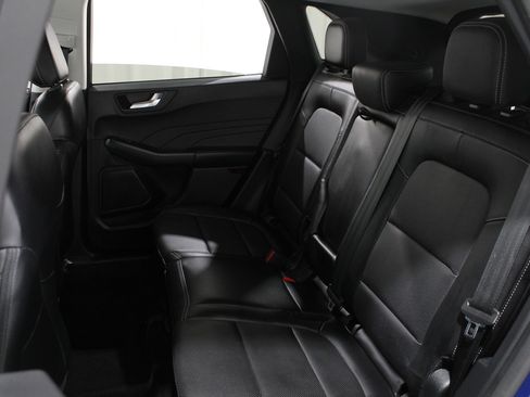 Certified 2022 Ford Escape Titanium image 21