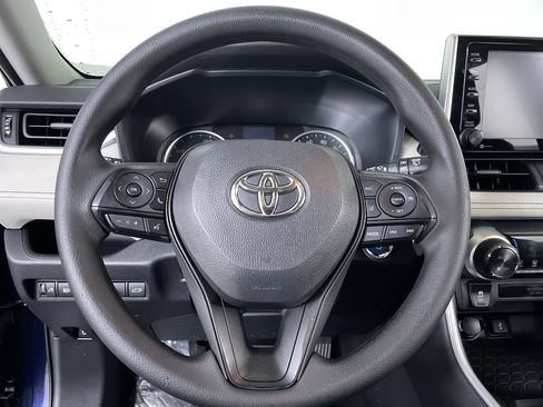 Used 2021 Toyota RAV4 XLE w/ Convenience Package AWD/4WD image 13