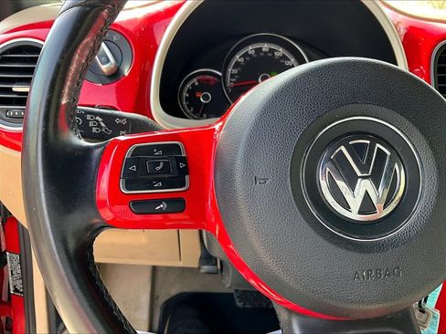 Used 2017 Volkswagen Beetle 1.8T S FWD image 16