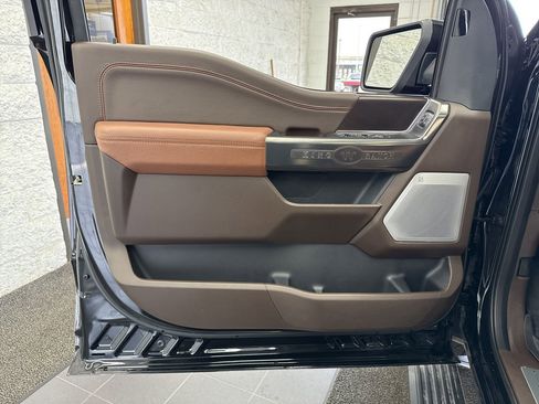 Used 2025 Ford F150 King Ranch w/ FX4 Off-Road Package AWD/4WD image 35