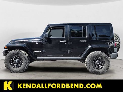 Used 2017 Jeep Wrangler Unlimited Rubicon w/ Connectivity Group AWD/4WD image 8