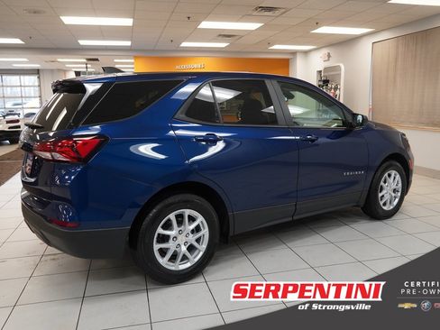 Certified 2022 Chevrolet Equinox LS w/ LS Convenience Package image 12