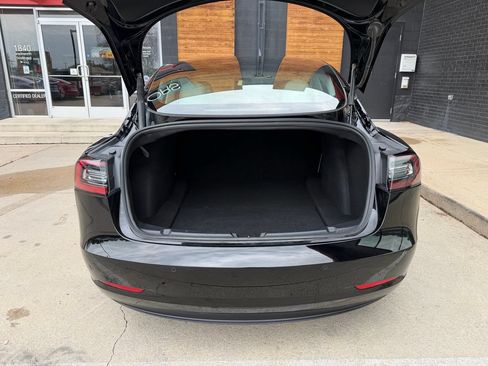 Used 2022 Tesla Model 3 Long Range AWD/4WD image 19