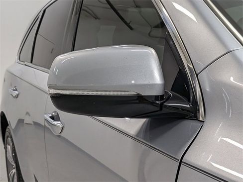 Used 2019 Acura MDX FWD image 29