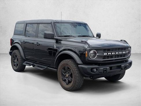 Used 2024 Ford Bronco Black Diamond AWD/4WD image 3
