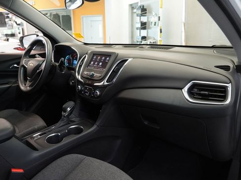 Used 2023 Chevrolet Equinox LT FWD image 32