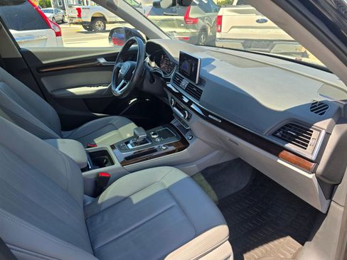Used 2019 Audi Q5 2.0T Premium Plus w/ Premium Plus Package AWD/4WD image 11