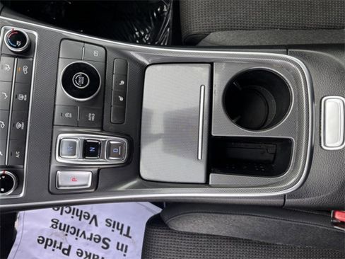 Used 2022 Hyundai Santa Fe SEL w/ Cargo Package image 11