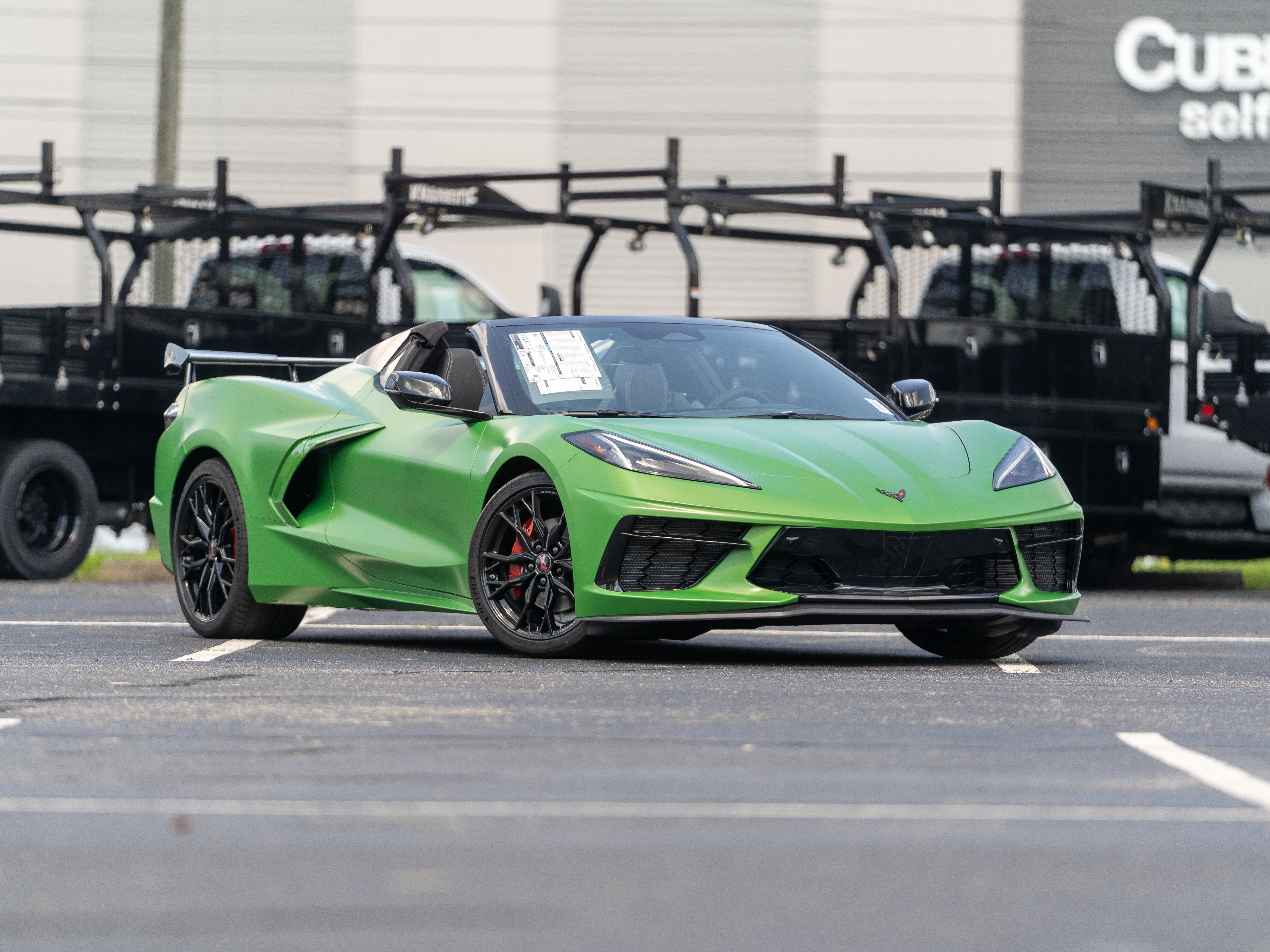 Used 2027 Chevrolet Corvette Stingray Convertible w/ Stealth Interior Trim Package RWD image 2