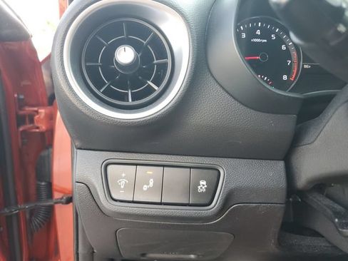 Certified 2023 Kia Forte LXS w/ LXS Technology Package FWD image 29