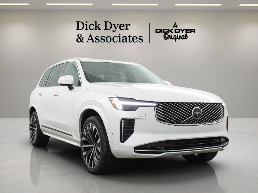 Certified 2025 Volvo XC90 B5 Ultra AWD/4WD image 3