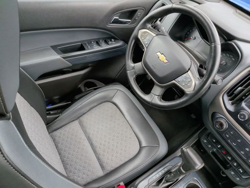 Used 2019 Chevrolet Colorado Z71 AWD/4WD image 31