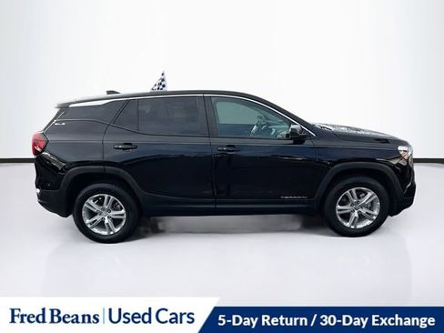 Used 2022 GMC Terrain SLE image 9
