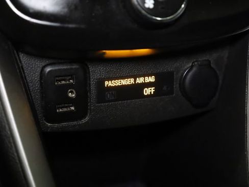 Used 2019 Chevrolet Trax LT w/ LT Convenience Package image 22