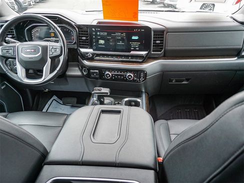 Used 2022 GMC Sierra 1500 Elevation w/ Elevation Premium Package image 14