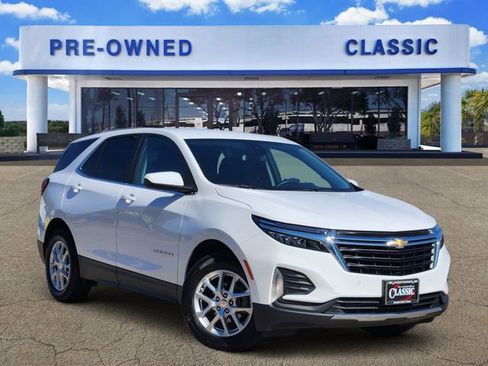 Used 2023 Chevrolet Equinox LT image 1