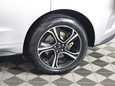 Used 2019 Ford Edge ST w/ Convenience Package image 53