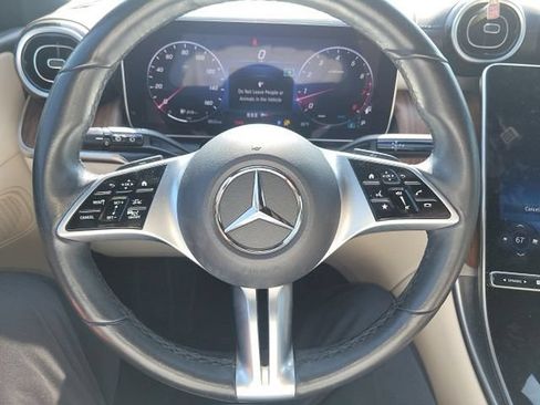 Used 2023 Mercedes-Benz GLC 300 4MATIC image 11