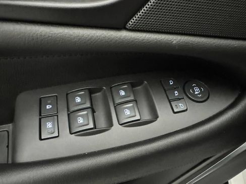 Used 2020 Cadillac Escalade ESV 4WD image 24