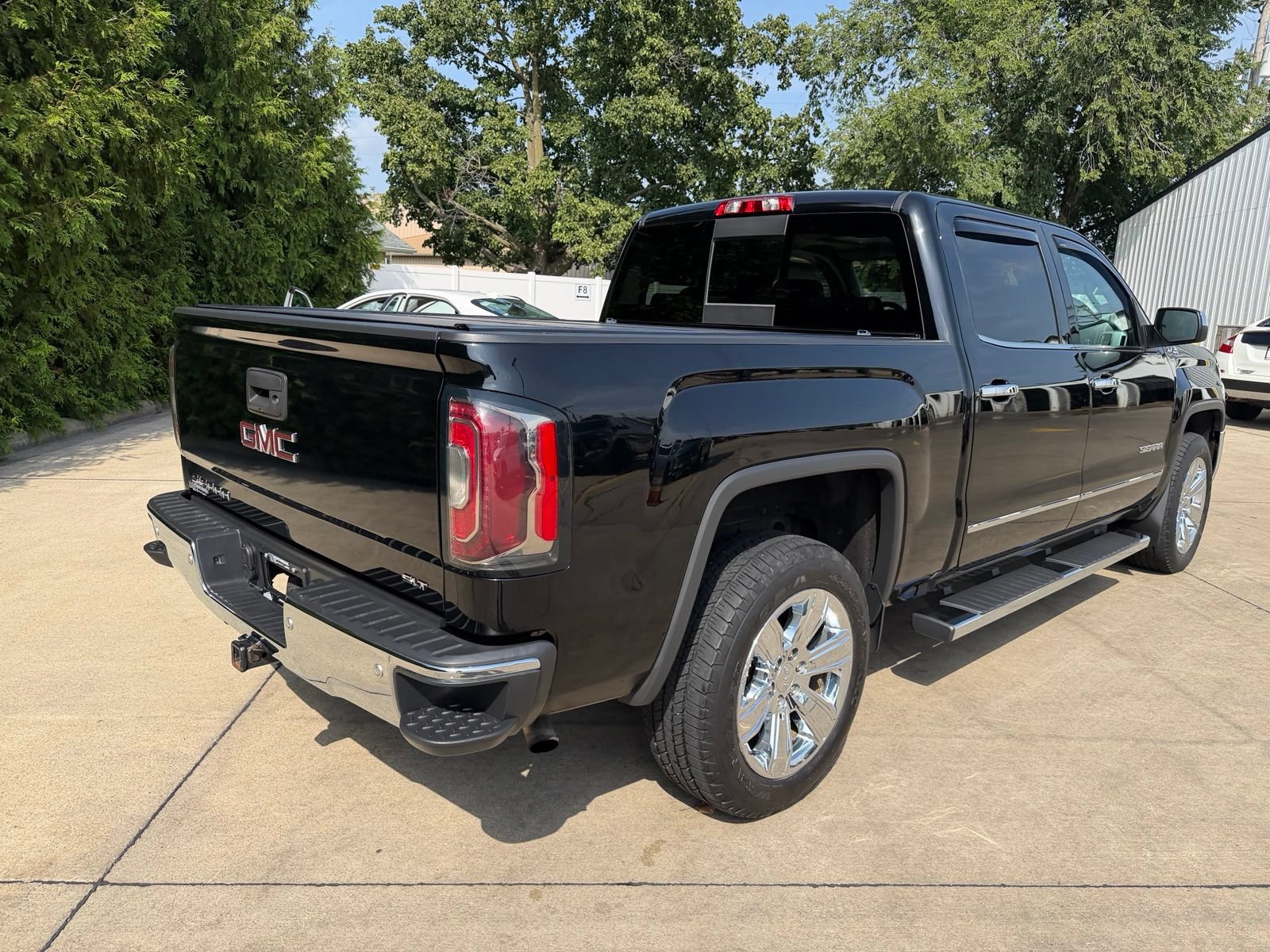 Used 2017 GMC Sierra 1500 SLT AWD/4WD image 30