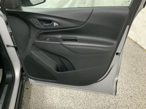 Used 2020 Chevrolet Equinox Premier AWD/4WD image 22