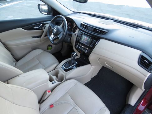 Used 2018 Nissan Rogue SL image 13