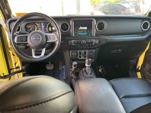 Used 2022 Jeep Wrangler Unlimited Sahara w/ Safety Group AWD/4WD image 15