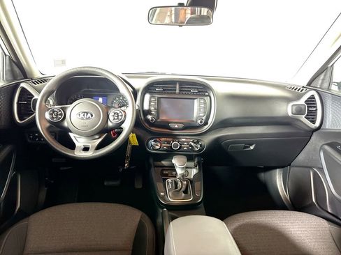 Certified 2020 Kia Soul S image 13