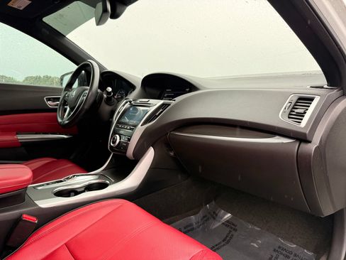 Used 2018 Acura TLX V6 w/ Technology & A-SPEC Pkg FWD image 30