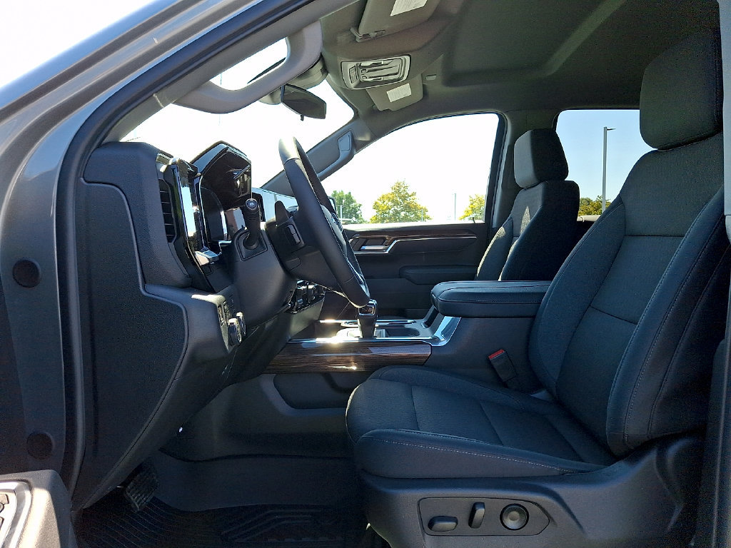 New 2026 Chevrolet Silverado 1500 RST AWD/4WD image 9