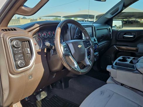 Used 2019 Chevrolet Silverado 1500 LT w/ Texas Edition AWD/4WD image 10
