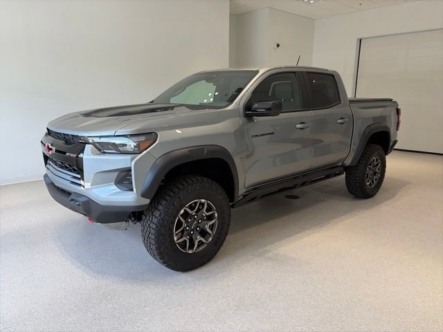 New 2026 Chevrolet Colorado ZR2 w/ Technology Package AWD/4WD image 3