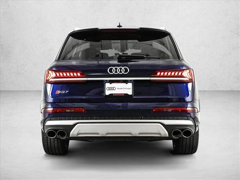 Used 2022 Audi SQ7 Premium Plus w/ SQ7 Executive Package AWD/4WD image 7