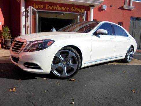 Used 2015 Mercedes-Benz S 550 Sedan image 4