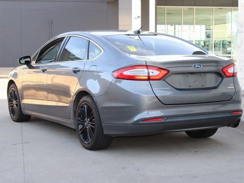 Used 2013 Ford Fusion SE image 3