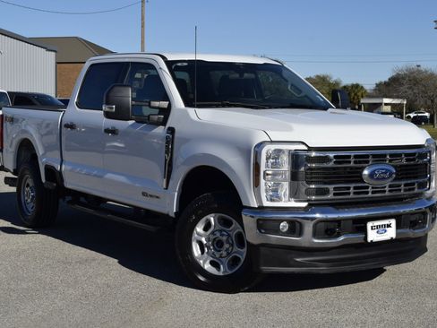 Used 2025 Ford F250 XLT w/ FX4 Off-Road Package image 7