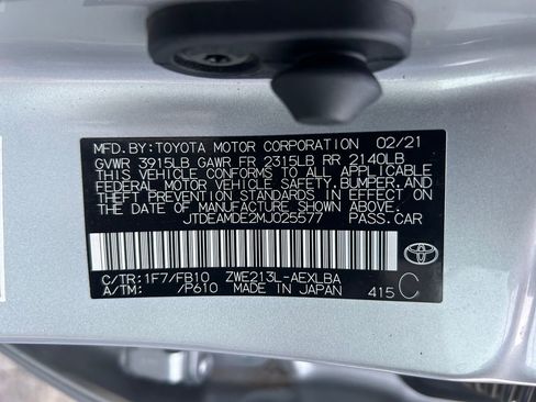 Used 2021 Toyota Corolla LE image 31