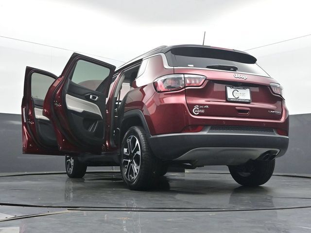 Used 2022 Jeep Compass Limited AWD/4WD image 61