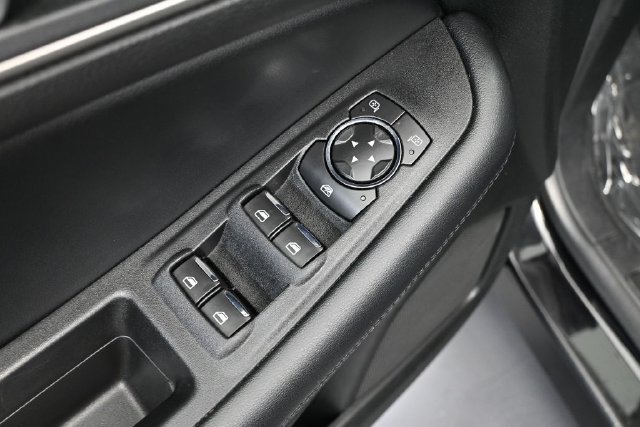 Used 2022 Ford Edge SEL AWD/4WD image 15