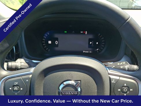 Certified 2025 Volvo XC60 B5 Core AWD/4WD image 20