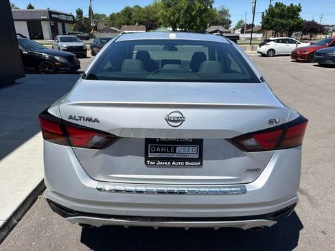 Used 2023 Nissan Altima 2.5 SV w/ SV Premium Package AWD/4WD image 7
