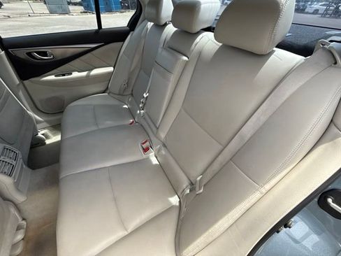 Used 2017 INFINITI Q50 3.0t Premium w/ Driver Assistance Package RWD image 21