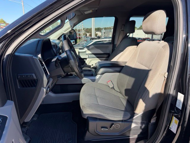 Used 2016 Ford F150 XLT w/ Equipment Group 302A Luxury AWD/4WD image 12