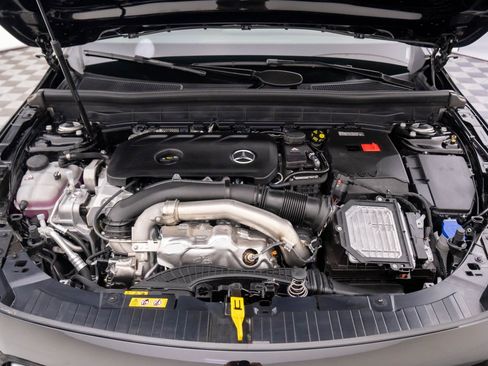 New 2025 Mercedes-Benz GLB 250 4MATIC image 27