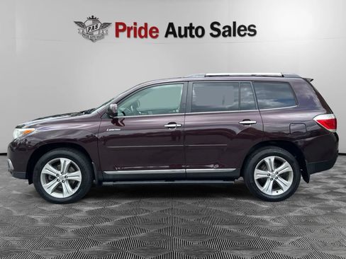 Used 2012 Toyota Highlander Limited w/ Tow Pkg AWD/4WD image 4