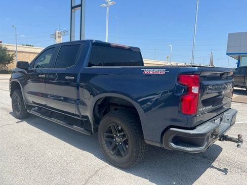 Used 2019 Chevrolet Silverado 1500 Custom Trail Boss w/ Custom Convenience Package AWD/4WD image 4