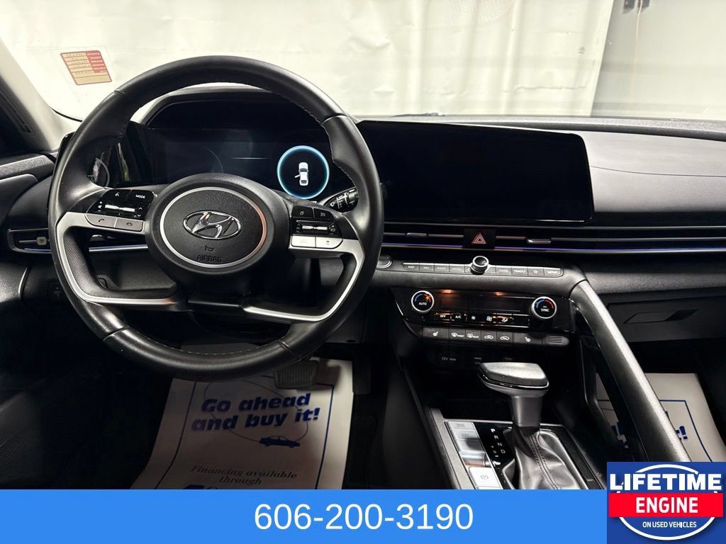 Used 2023 Hyundai Elantra Limited w/ Cargo Package FWD image 14