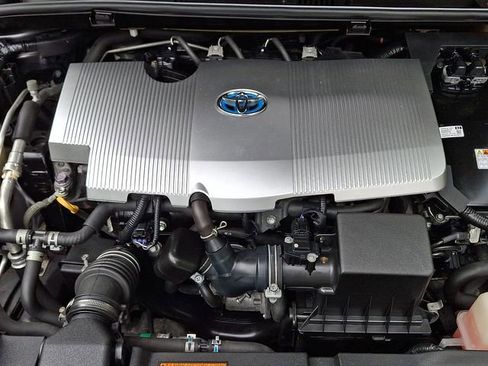Used 2019 Toyota Prius XLE w/ Advanced Technology Package AWD/4WD image 29